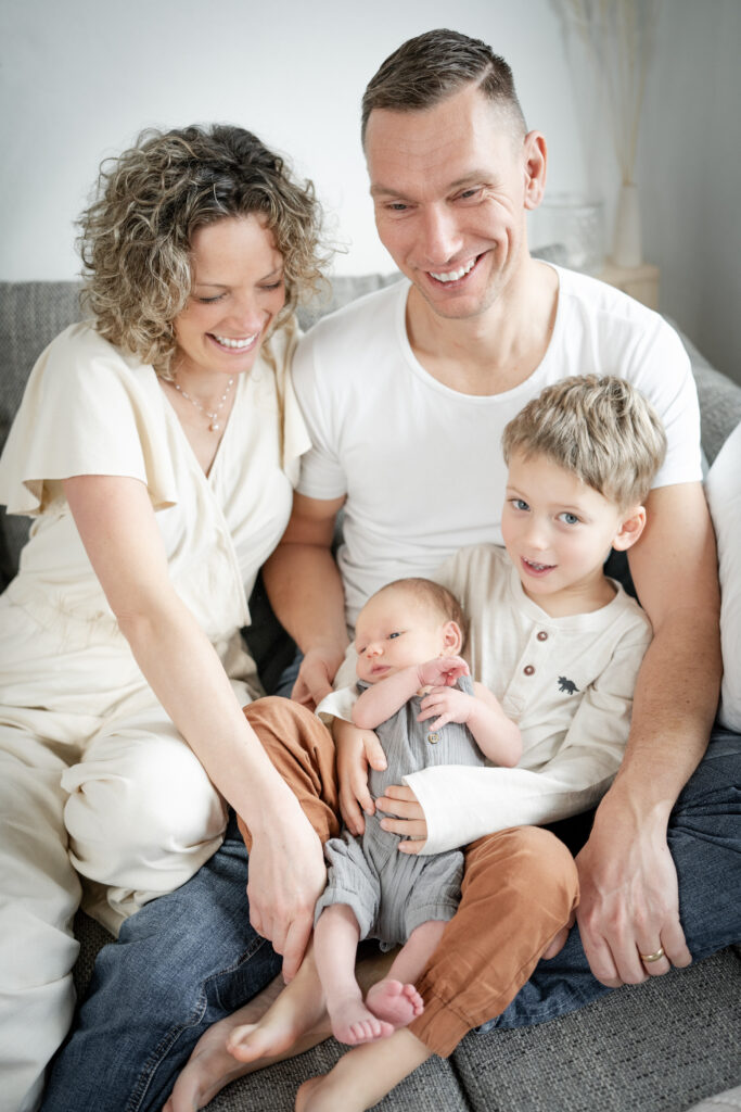 Newborn-Fotograf-Shooting-Baby
